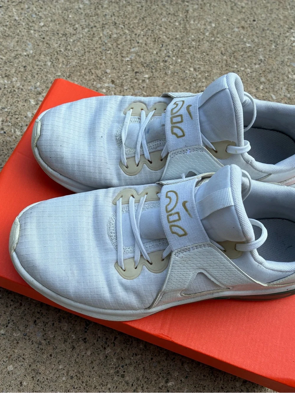 Nike Women's Air Max Bella